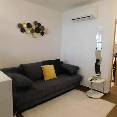 Apartment Modern Center Studio Under The Castle V Ljubljana